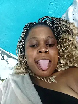 Snapshot of BlondieBitch chatting on March 12, 2026, 3:49 pm BlondieBitch online show from March 12, 2026, 3:49 pm