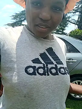 BlondieBitch online show from February 1, 2026, 11:41 am