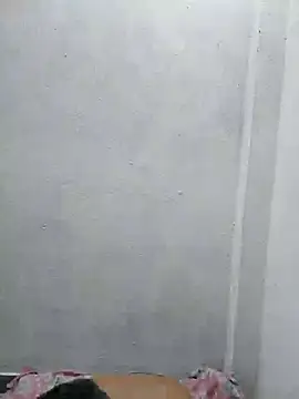 Snapshot of bigcutecouple chatting on February 20, 2026, 10:28 am bigcutecouple online show from February 20, 2026, 10:28 am