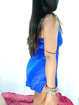 Snapshot of bigcutecouple chatting on March 22, 2026, 7:15 pm bigcutecouple online show from March 22, 2026, 7:15 pm