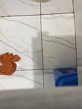 Morenolatino881 online show from November 18, 2025, 11:37 pm