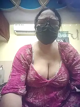 thehotlady online show from June 6, 2026, 6:35 pm