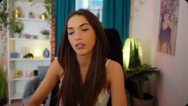 Alexis Love  online show from September 26, 2025, 1:07 pm