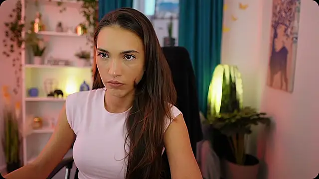 Alexis Love  online show from September 25, 2025, 1:06 pm