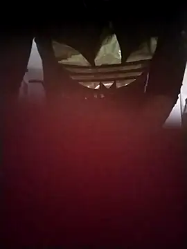 LaraCaliente online show from January 11, 2026, 3:57 am