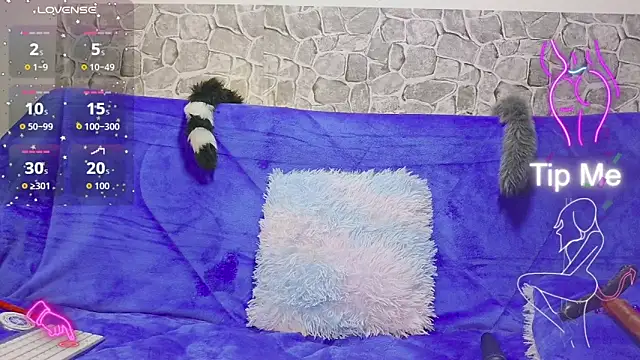 zamy x online show from October 24, 2025, 2:43 am