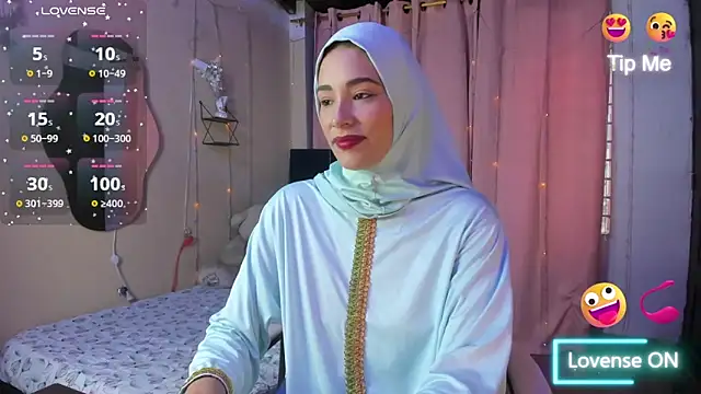 ShanaJamil online show from December 2, 2025, 12:18 pm