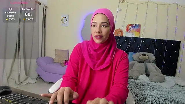 ShanaJamil online show from April 27, 2026, 12:14 pm
