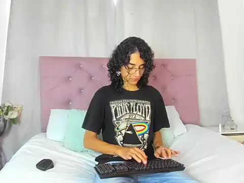 EthanBlackwoodd online show from October 21, 2025, 7:46 pm