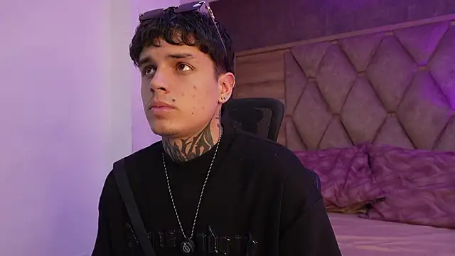 Declan-Fox online show from January 15, 2026, 3:54 am