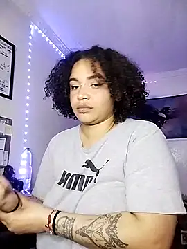 Julie wallace online show from March 12, 2026, 10:36 pm