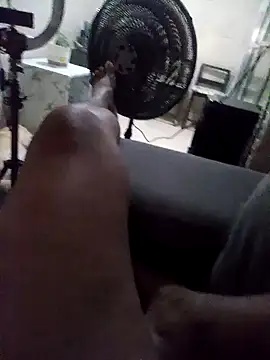 Rosabela04 online show from September 26, 2025, 9:43 pm