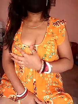 Bengalibeauty96 online show from April 24, 2026, 1:40 am