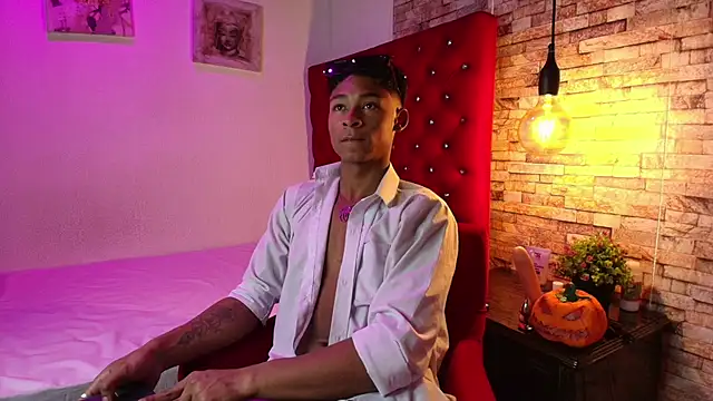 CoffeNaughty nom online show from October 7, 2025, 3:29 am