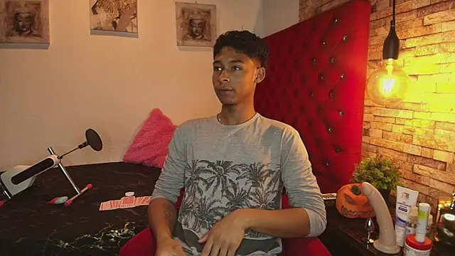 CoffeNaughty nom online show from October 15, 2025, 3:27 am