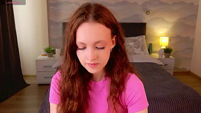 Snapshot of SallyPinkman chatting on July 14, 2026, 9:03 am SallyPinkman online show from July 14, 2026, 9:03 am