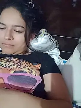 Cachorrinha2025 online show from November 24, 2025, 11:49 pm