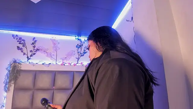 abbiecollins js online show from February 26, 2026, 4:34 am