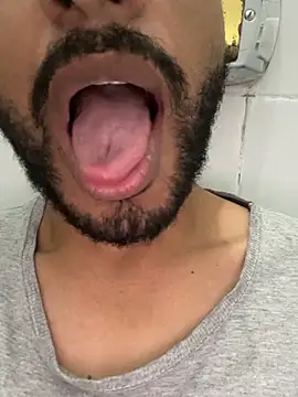 pauzudomoreno1 online show from February 3, 2026, 6:22 am