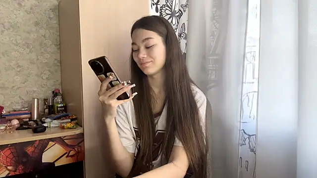 Snapshot of Cuteviola chatting on February 12, 2026, 11:59 pm Cuteviola online show from February 12, 2026, 11:59 pm