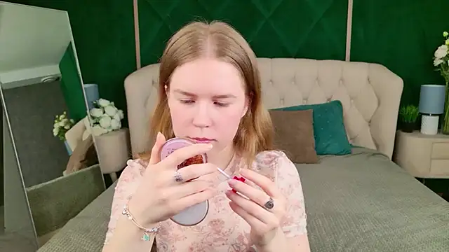 Alida Brice online show from April 24, 2026, 5:42 am