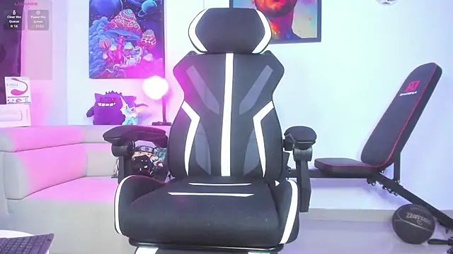 JordanRossie online show from September 19, 2025, 11:53 pm