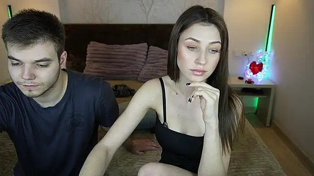 Vikki George online show from October 20, 2025, 7:47 pm