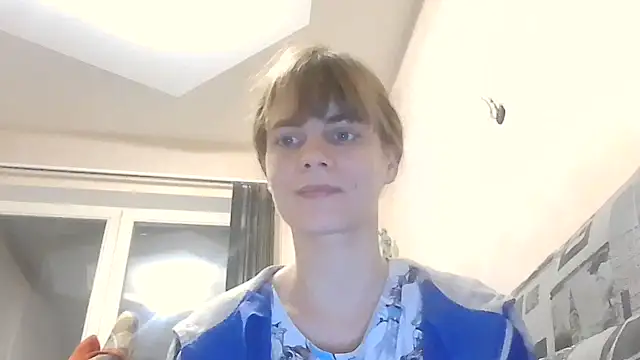 Loriven online show from November 8, 2025, 9:18 pm