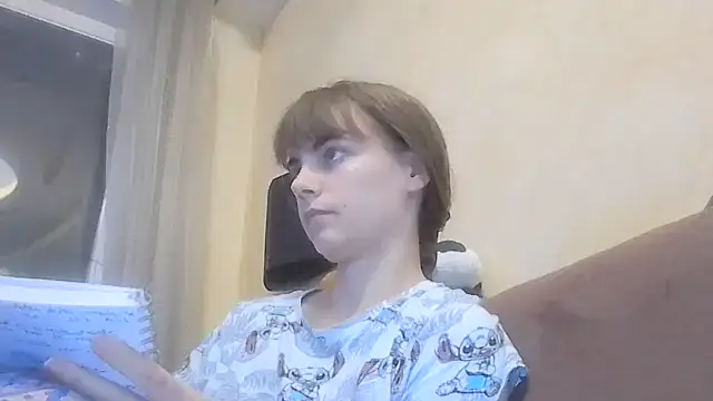 Loriven online show from October 13, 2025, 6:42 pm