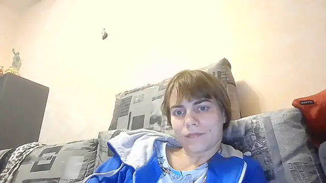 Loriven online show from October 6, 2025, 7:25 pm