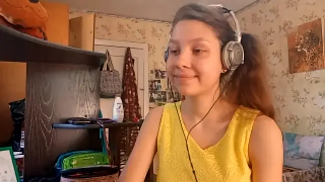 QutieDaSweet online show from September 26, 2025, 7:04 am