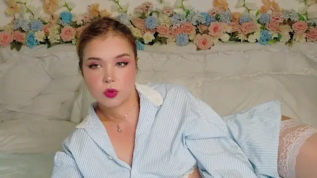 Lilith Bonheur online show from February 19, 2026, 9:01 pm