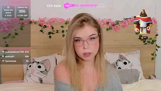 Lilith Bonheur online show from September 21, 2025, 5:51 pm