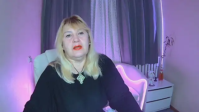 EmmaEllison online show from November 14, 2025, 6:50 am