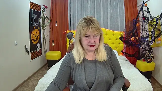 EmmaEllison online show from October 21, 2025, 6:24 am