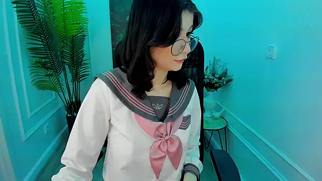 MeLLSawertyq online show from October 1, 2025, 7:29 pm