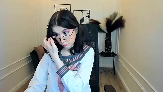 MeLLSawertyq online show from September 29, 2025, 12:55 pm