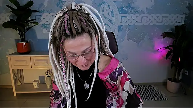 Snapshot of UmaSpace chatting on February 6, 2026, 5:14 am UmaSpace online show from February 6, 2026, 5:14 am