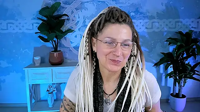 UmaSpace online show from December 14, 2025, 5:13 am