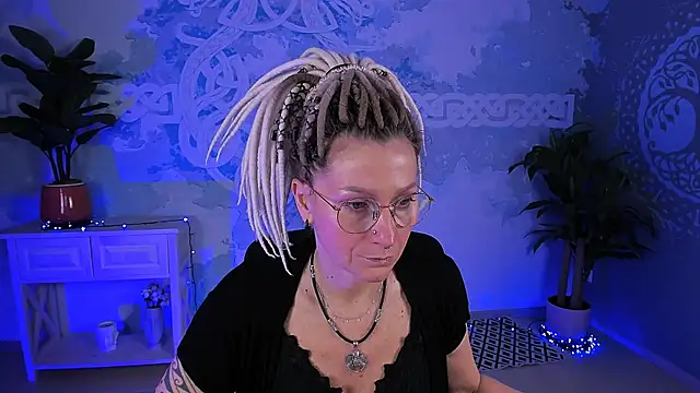 UmaSpace online show from April 28, 2026, 5:23 am
