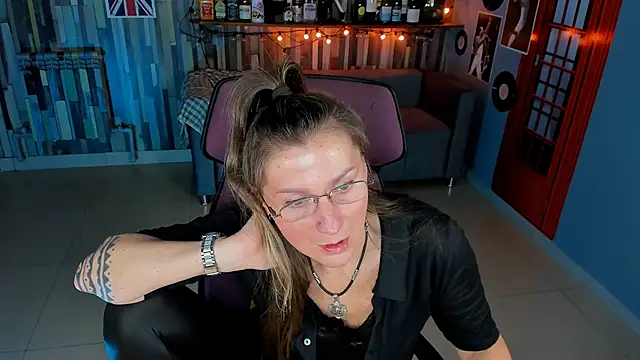 UmaSpace online show from November 22, 2025, 5:06 am