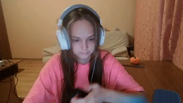 SharybbFace online show from September 20, 2025, 4:12 pm