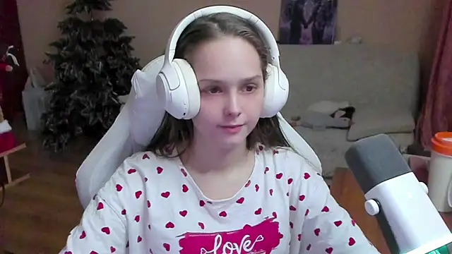 SharybbFace online show from December 4, 2025, 3:11 pm