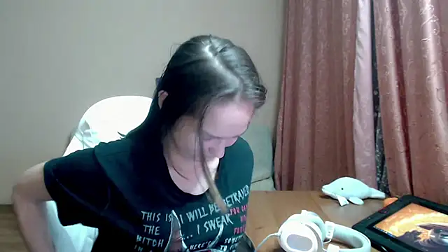 SharybbFace online show from October 14, 2025, 3:23 pm