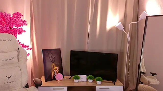 Snapshot of Flirty_lee chatting on December 20, 2025, 2:31 pm Flirty lee online show from December 20, 2025, 2:31 pm