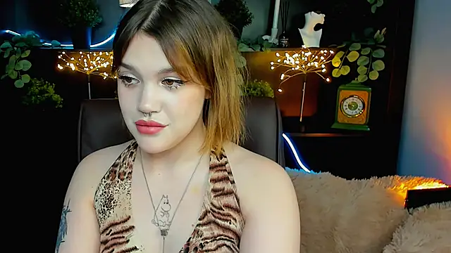 KiraRid online show from November 1, 2025, 4:56 pm