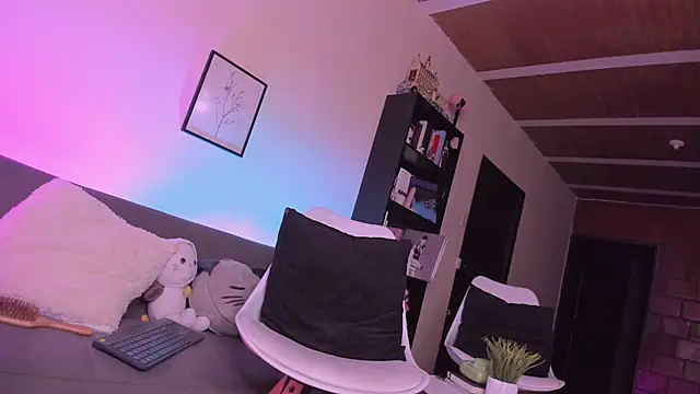 dreamdanna online show from October 11, 2025, 11:44 am