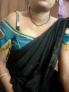 Snapshot of monarani5986 chatting on June 14, 2026, 5:25 pm monarani5986 online show from June 14, 2026, 5:25 pm