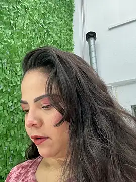 ROUSE SINCLAIR online show from November 11, 2025, 8:47 pm