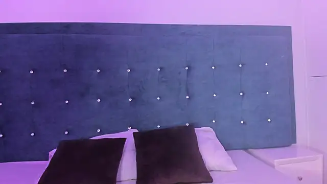 LiilyAdams online show from October 6, 2025, 8:09 pm